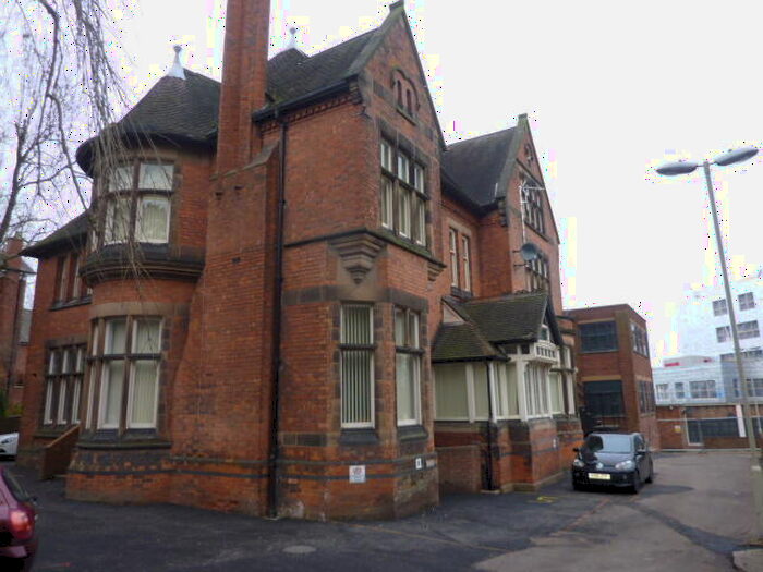 1 Bedroom Apartment To Rent In St James Road, Dudley, DY1