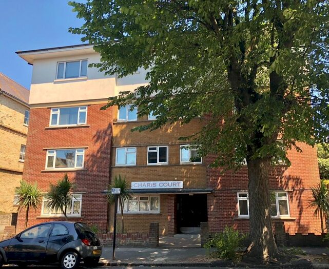 1 Bedroom Flat To Rent In Charis Court, Eaton Road, Hove, BN3