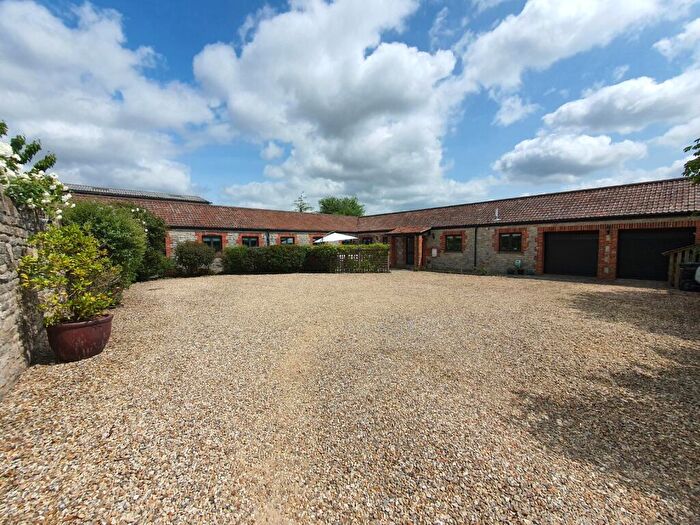 4 Bedroom Bungalow For Sale In Higher Farm, Limington, Yeovil, Somerset, BA22