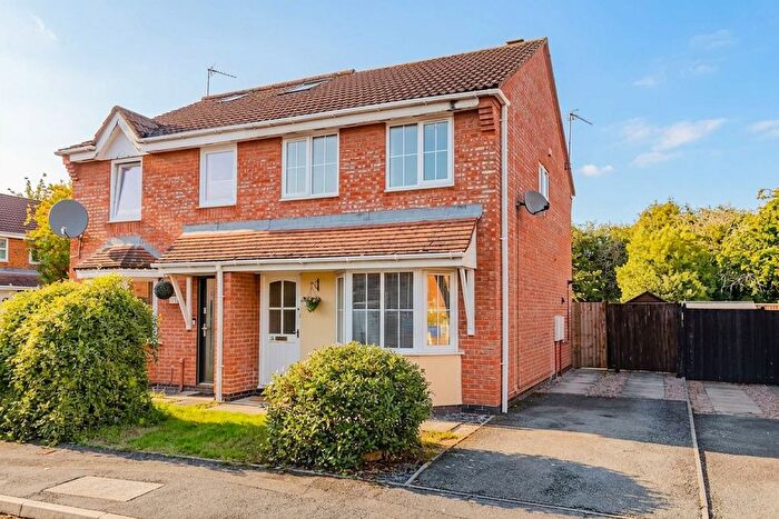 3 Bedroom Semi-Detached House For Sale In Galahad Close, Leicester Forest East, LE3
