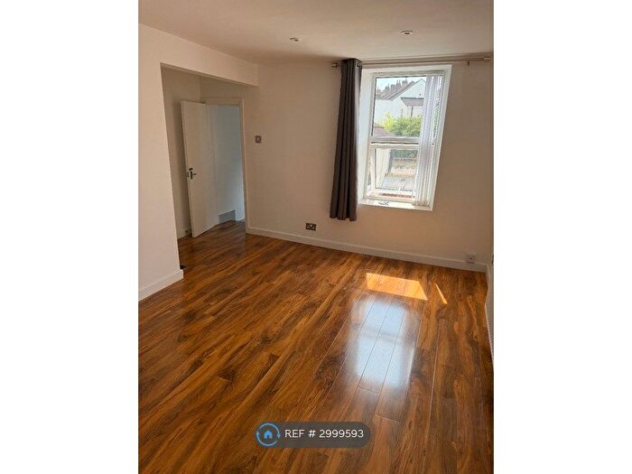 1 Bedroom Flat To Rent In St George, Bristol, BS5