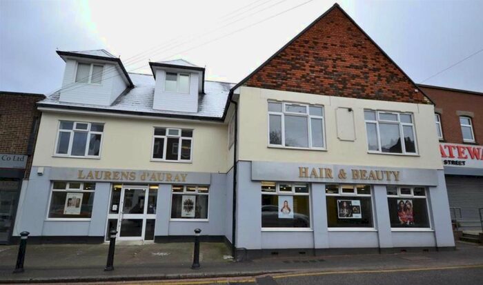 1 Bedroom Flat To Rent In High Street, Stanford-Le-Hope, SS17