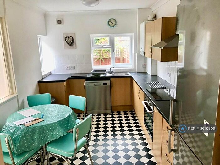 4 Bedroom Terraced House To Rent In Baker Street, Exeter, EX2