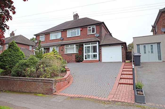 3 Bedroom Semi-detached House For Sale In Dartmouth Avenue, Westlands, ST5