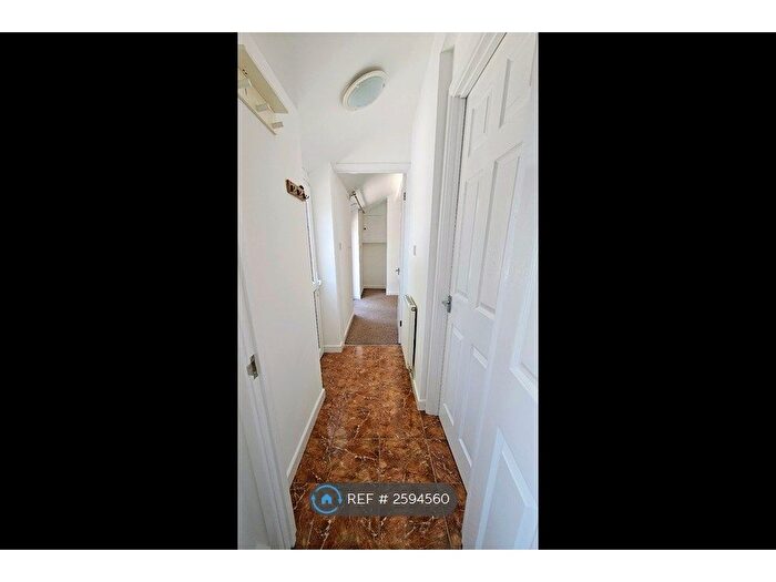 1 Bedroom Bungalow To Rent In Hollybush Cottages, Parkmill, Swansea, SA3