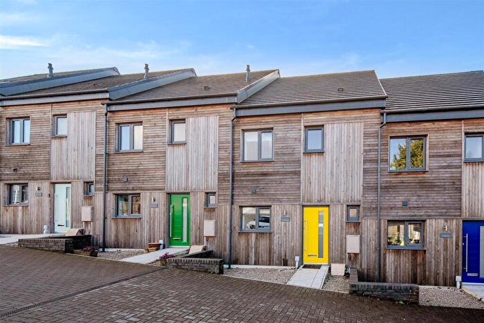 3 Bedroom Terraced House To Rent In The Rowans, Marlborough, SN8