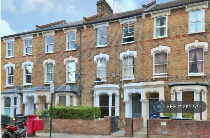 2 Bedroom Flat To Rent In Victoria Road, Finsbury Park, London, N4