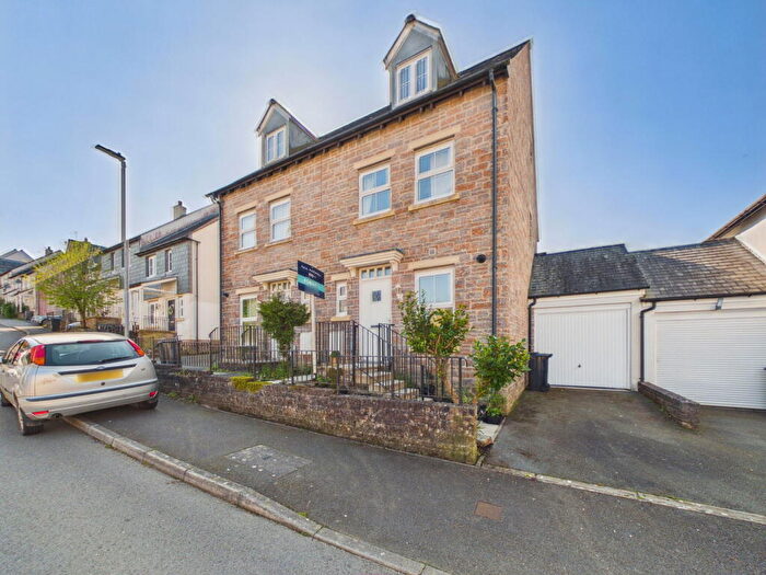 4 Bedroom Semi-Detached House For Sale In Catchfrench Crescent, Liskeard, PL14