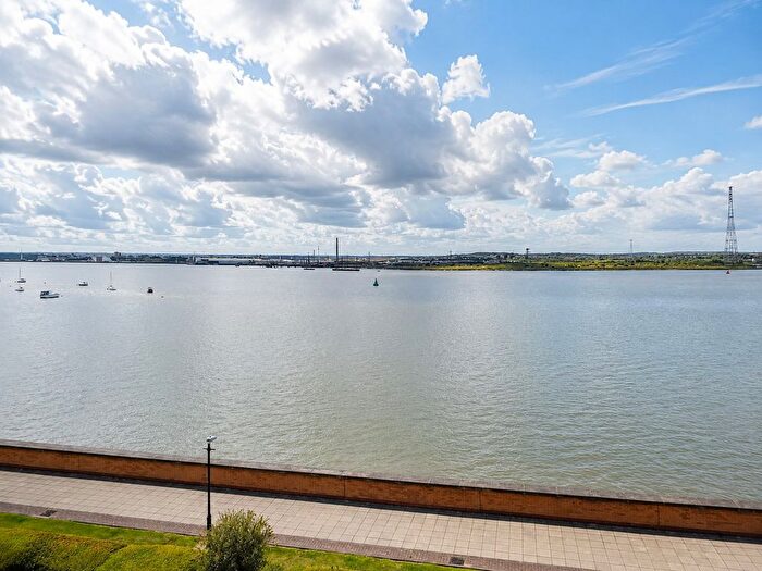 2 Bedroom Flat To Rent In Timber Court, Grays, RM17