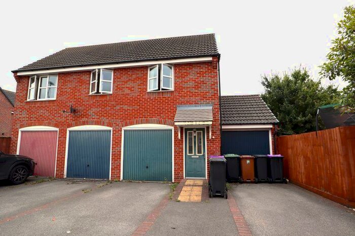 2 Bedroom Flat To Rent In Maximus Road, North Hykeham, Lincoln, LN6