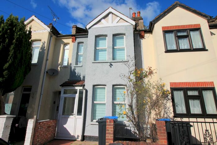 2 Bedroom Terraced House To Rent In Bath Road, London, N9