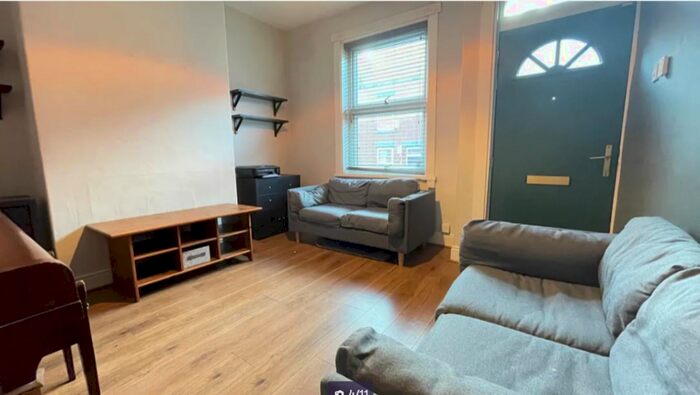 3 Bedroom House To Rent In Burley Lodge Terrace, Leeds, LS6