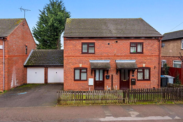 2 Bedroom Semi Detached House For Sale In Bath Road, Kettering, NN16