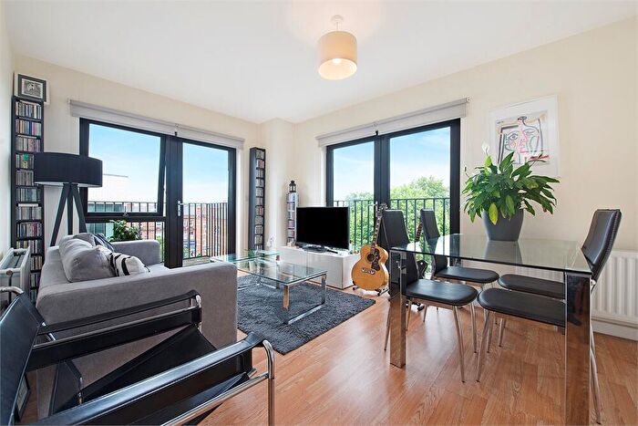 1 Bedroom Apartment For Sale In Newman Close, London, Willesden Green, NW10