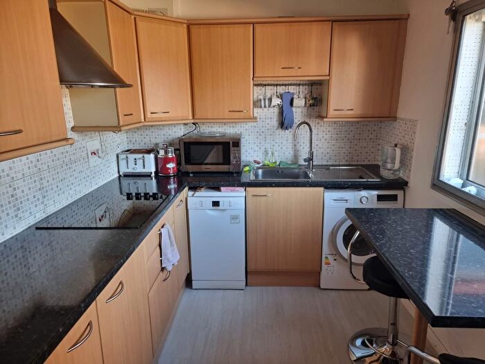 2 Bedroom Flat To Rent In Cranston Close, Hounslow, TW3
