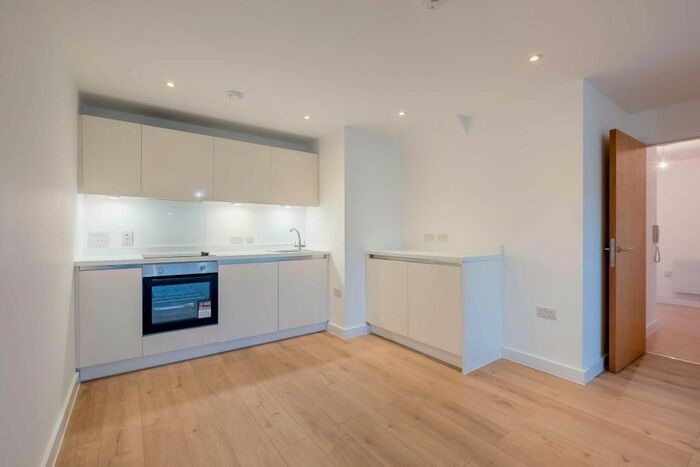 2 Bedroom Flat To Rent In Vida House, Trundleys Road, Deptford, SE8