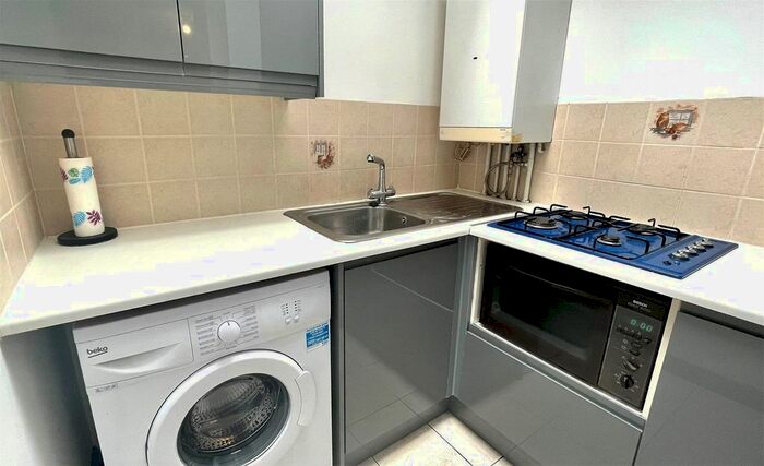 Studio To Rent In Somerset Road, Boscombe, Bournemouth, BH7