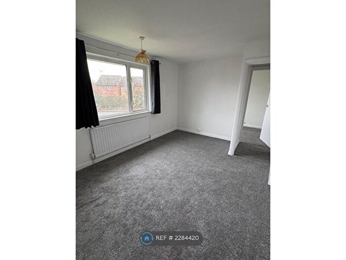 4 Bedroom Semi-Detached House To Rent In Court Lodge Road, Horley, RH6