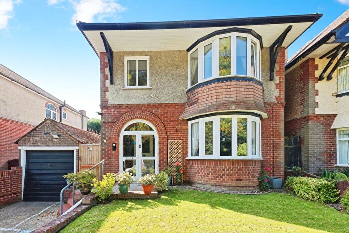 3 Bedroom Detached House For Sale In Lewisham Road, River, Kent, CT17