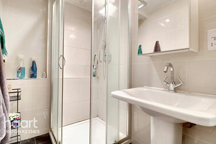 1 Bedroom Apartment For Sale In Upper Third Street, Milton Keynes, MK9