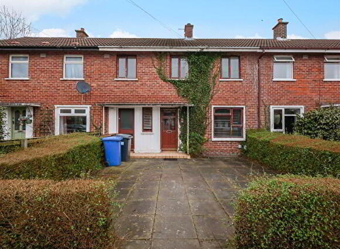 3 Bedroom Mid Terraced House For Sale In Knock Eden Crescent, Belfast, BT6