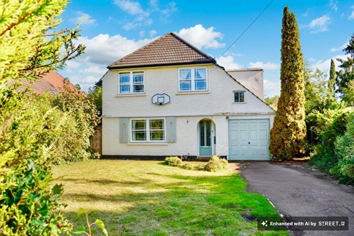 4 Bedroom Detached House For Sale In Links Road, Ashtead, KT21
