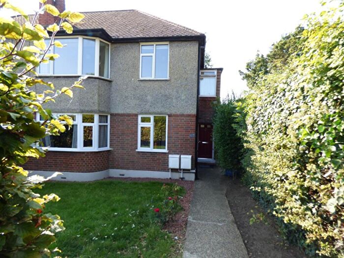 2 Bedroom Maisonette To Rent In Oakdene Road, Orpington, Kent, BR5