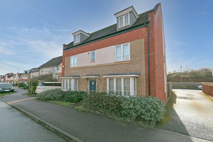 5 Bedroom Detached House For Sale In Sakura Walk, Willen Park, MK15