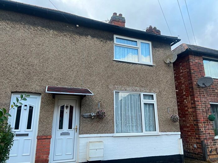 2 Bedroom Terraced House For Sale In Cowes Road, Grantham, NG31