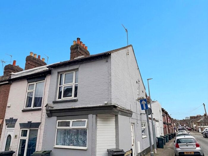 2 Bedroom Flat To Rent In Tavistock Street, Luton, LU1