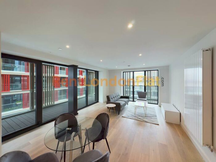 2 Bedroom Flat To Rent In Stunning Bed Flat In Silvertown, E16