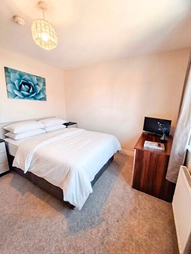 1 Bedroom Detached House To Rent In Pascal Crescent, Shinfield, RG2