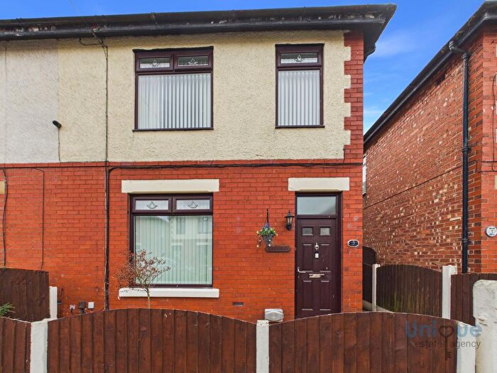 4 Bedroom Semi Detached House For Sale In Mayfield Avenue, Kirkham, PR4