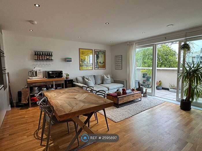 2 Bedroom Flat To Rent In Dalmeny Avenue, London, N7