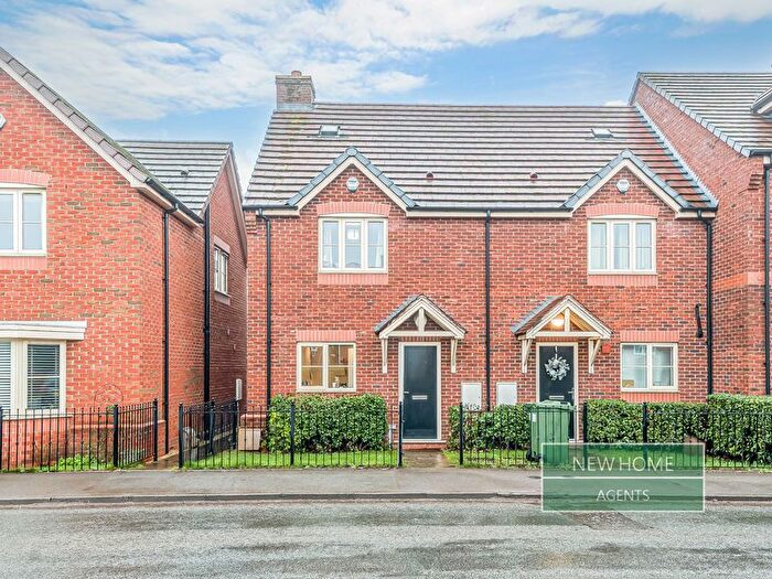 3 Bedroom End Of Terrace House For Sale In Main Road, Hallow, Worcester, WR2