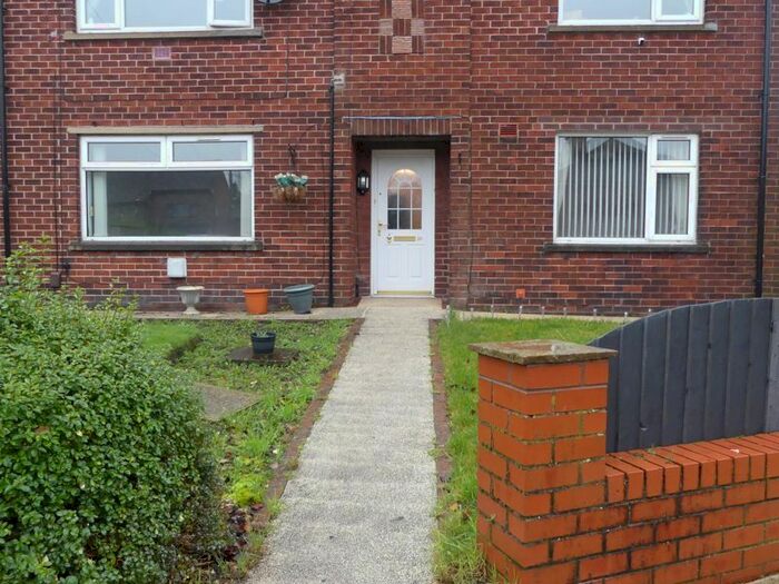 2 Bedroom Property To Rent In Avon Road, Shaw, Oldham OL2