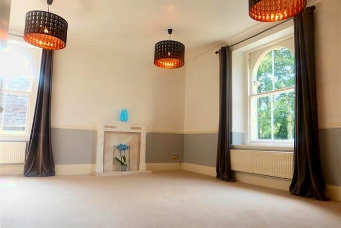 2 Bedroom Flat To Rent In Hazelwood Road, Stoke Bishop, Bristol, BS9