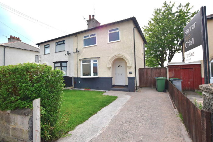 3 Bedroom Semi-Detached House For Sale In Briscoe Drive, Moreton, CH46