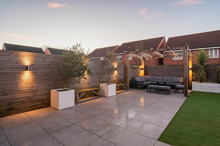 4 Bedroom Detached House For Sale In Summerhouse Drive, Sheffield, S8