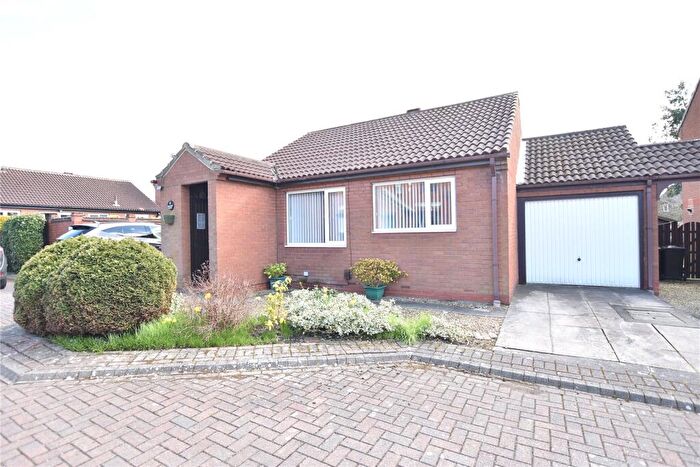 2 Bedroom Detached Bungalow For Sale In Chantry Garth, Leeds, West Yorkshire, LS15