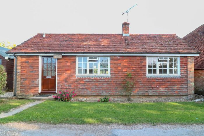 1 Bedroom Detached Bungalow To Rent In Plaistow Road, Kirdford, Billingshurst RH14