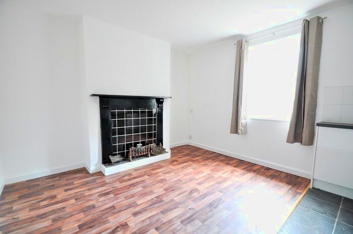 1 Bedroom Flat To Rent In Victoria Avenue, Maindee, Newport, NP19