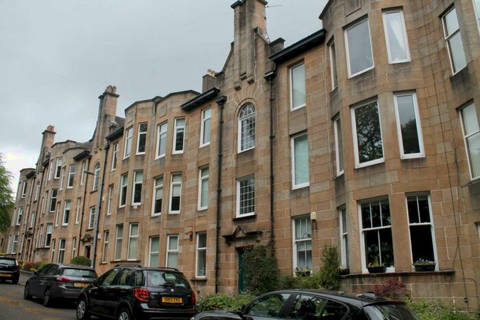2 Bedroom Flat To Rent In Brodie Park Avenue, Paisley, PA2