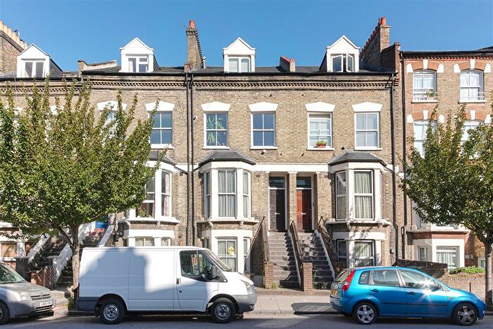 1 Bedroom Flat To Rent In Woodstock Road, Finsbury Park, N4