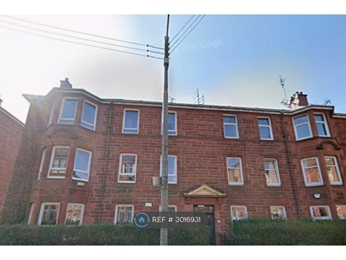 3 Bedroom Flat To Rent In Norham St, Glasgow, G41