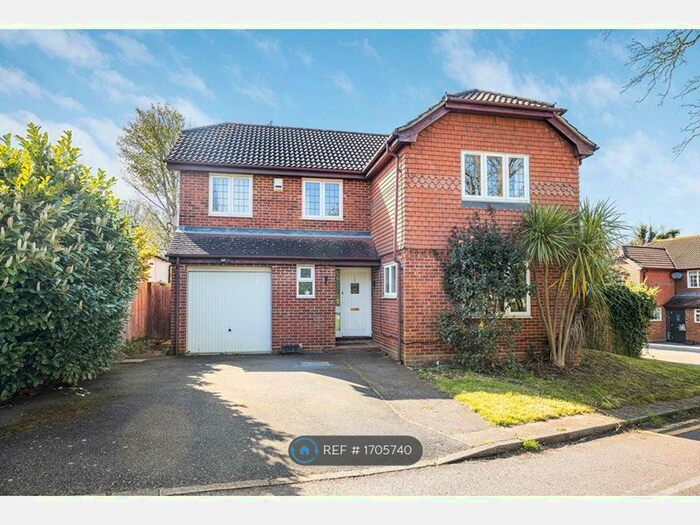 4 Bedroom Detached House To Rent In Purley, Purley, CR8