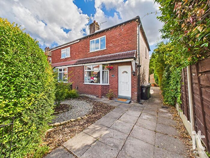 3 Bedroom Semi-Detached House For Sale In Walden Crescent, Hazel Grove, Stockport, SK7