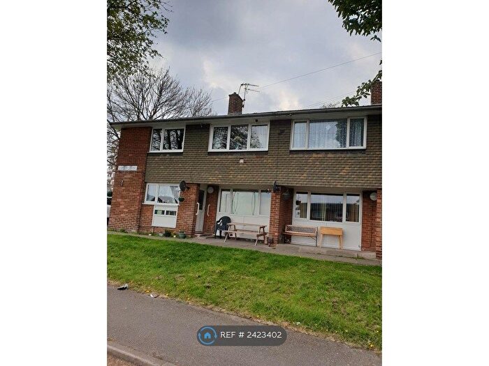 2 Bedroom Flat To Rent In Copper Close, Barnsley, S70