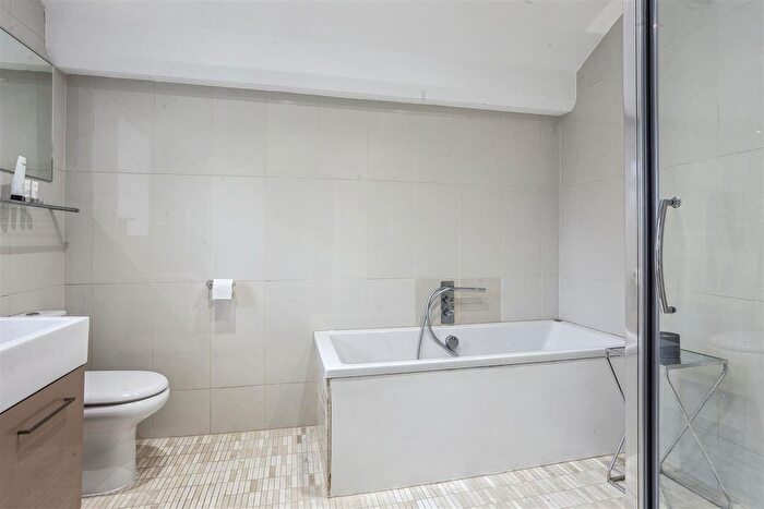 3 Bedroom Flat To Rent In Portnall Drive, Wentworth, Virginia Water, GU25