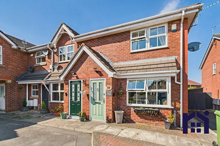 2 Bedroom End Of Terrace House For Sale In Poplar Drive, Coppull, PR7